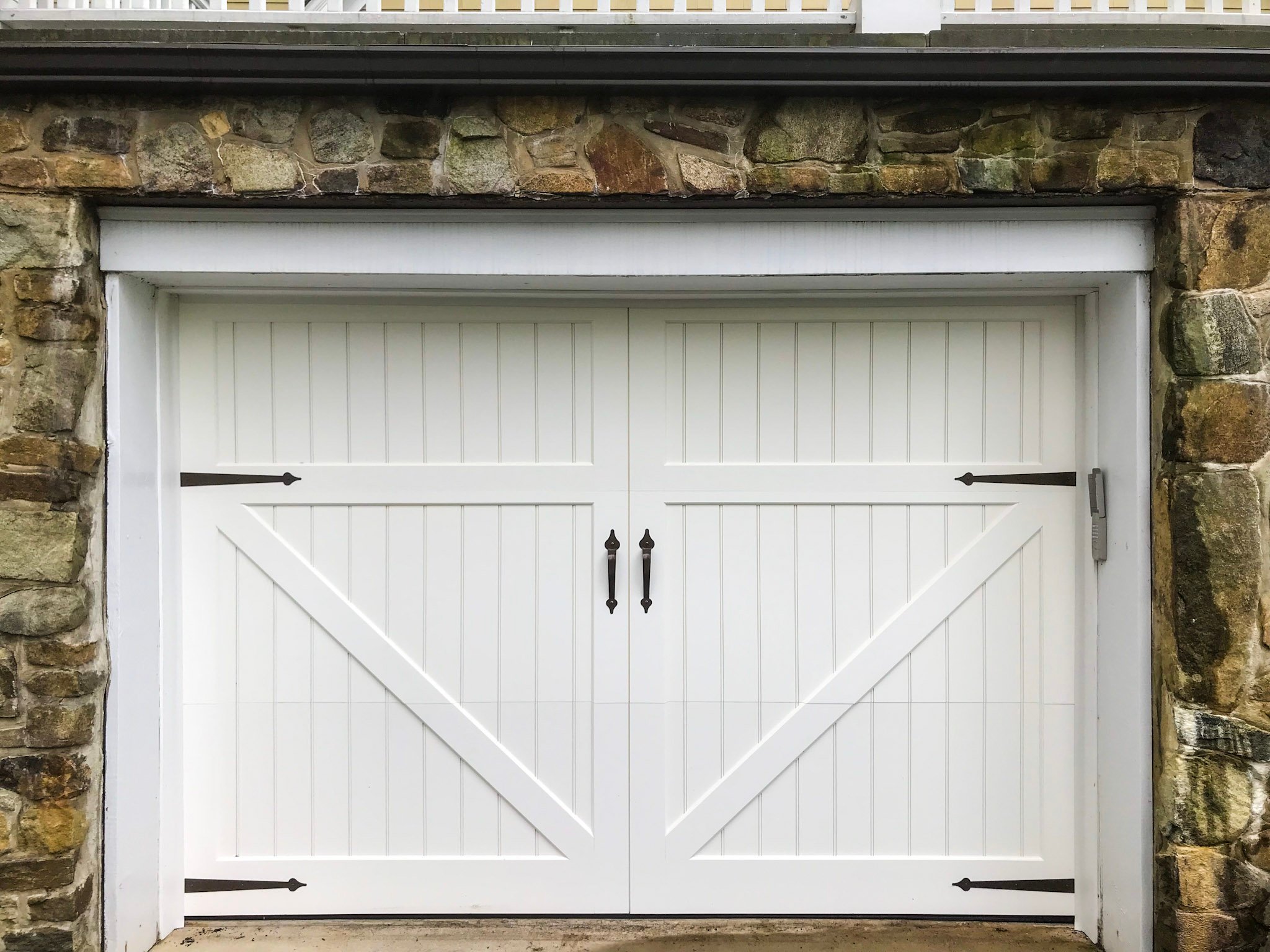 carriage house garage doors
